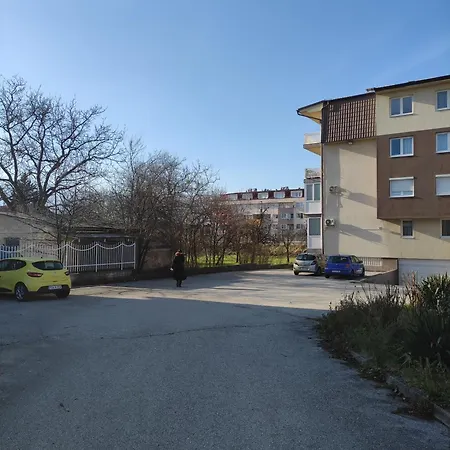 Daire Verde Apartments