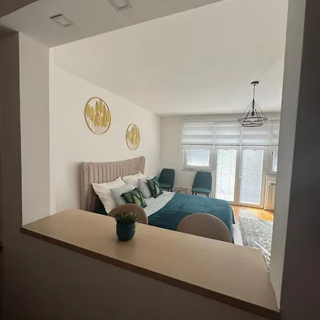 Verde Apartments